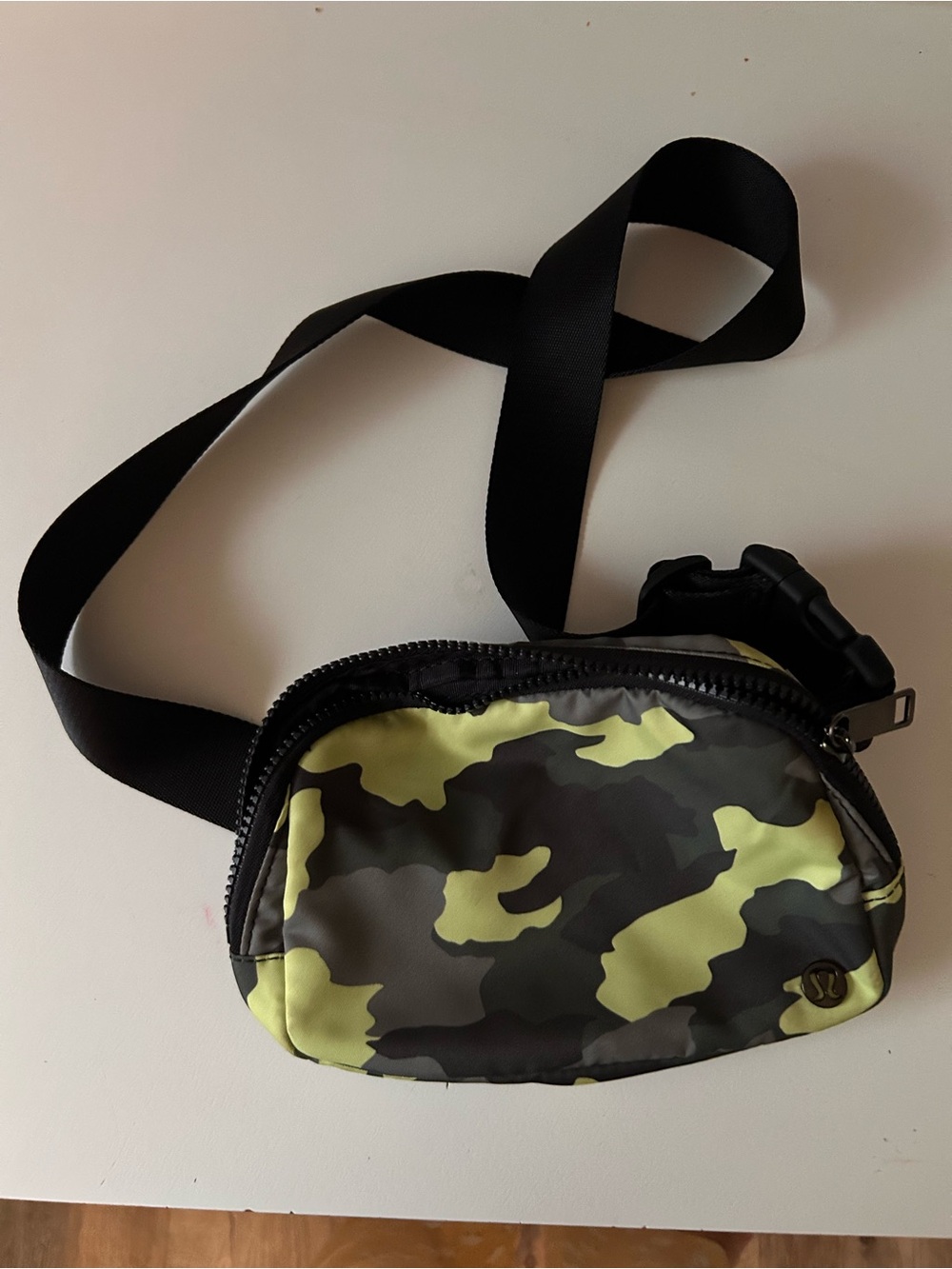 lululemon athletica Men/Women’s Mini Camo Crossbody Bag in Yellow-Green